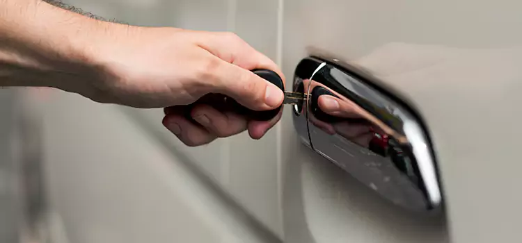 Why Choose Our Auto Locksmith Team in South Milwaukee, WI?
